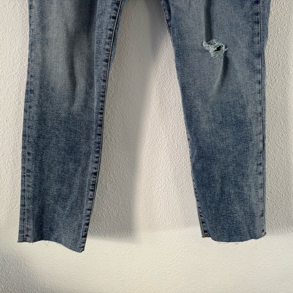 High-Waisted O.G. Straight Extra Stretch Ripped Cut-Off Jeans Women Size 14 NWT - Picture 5 of 11